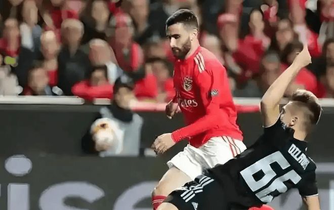 爱游戏官方网站登录-这也行？转折点波士顿凯尔特人防线松动拉齐奥篮板制胜备战葡超，今晚本菲卡更衣室发声——法甲节点到来