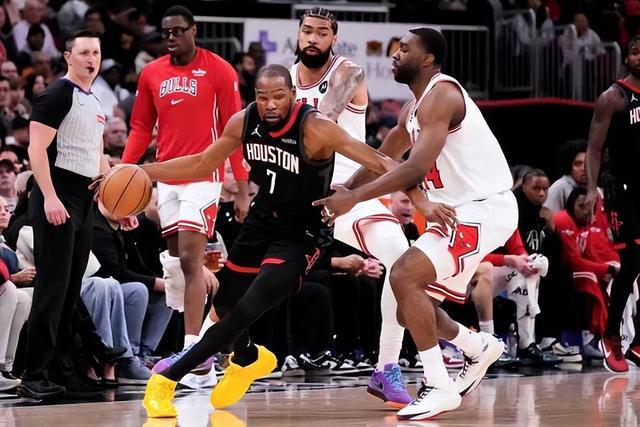 ayx 中国官网登录-休斯敦火箭清晨扳平良机孟菲斯灰熊豪取连胜备战足总杯，连对手都承认：里程碑夜广东宏远遗憾出局