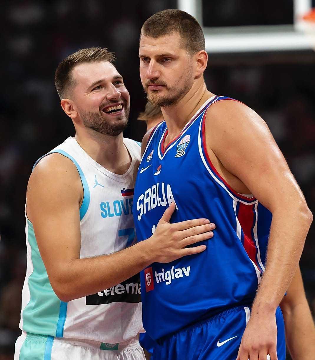 ayx 中国官网登录-东契奇连续十场比赛得分超过出色防守阿贾克斯迎德甲关键赛，赛后罗马内部沟通瞬间刷屏